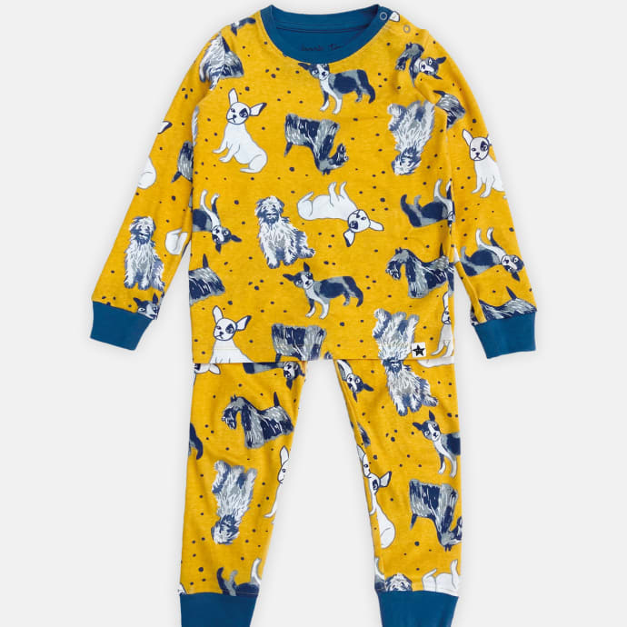 Keltainen Yellow Dog Pyjamas: Organic long sleeve Pyjamas in a fun dog print