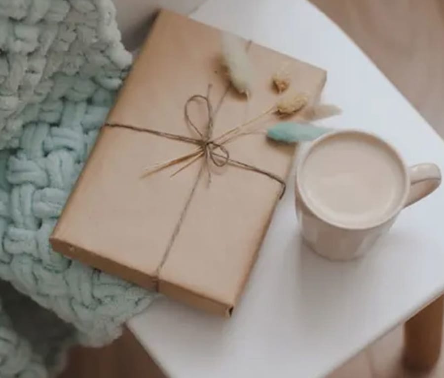 Gifts & Decor
