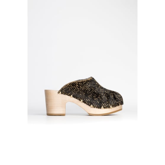 YANAKI POULAIN CHEVRON