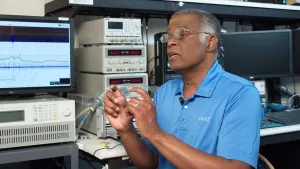 Powering high current loads