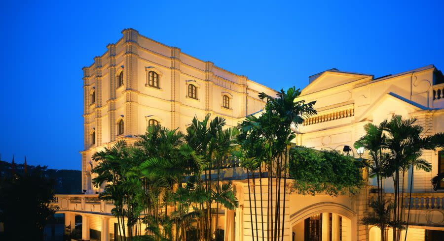 Außenansicht von Oberoi Grand Hotel in Kolkata, West Bengalen