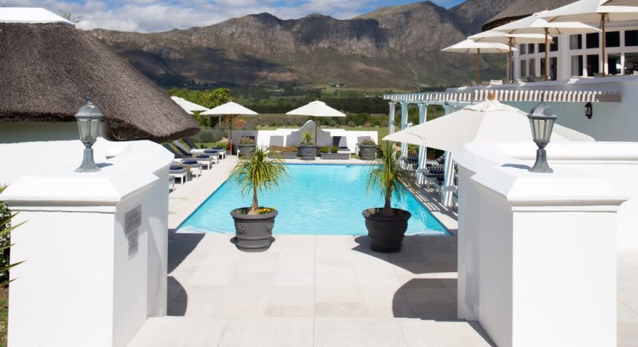 Pool des Hotels Mont Rochelle in Südafrika