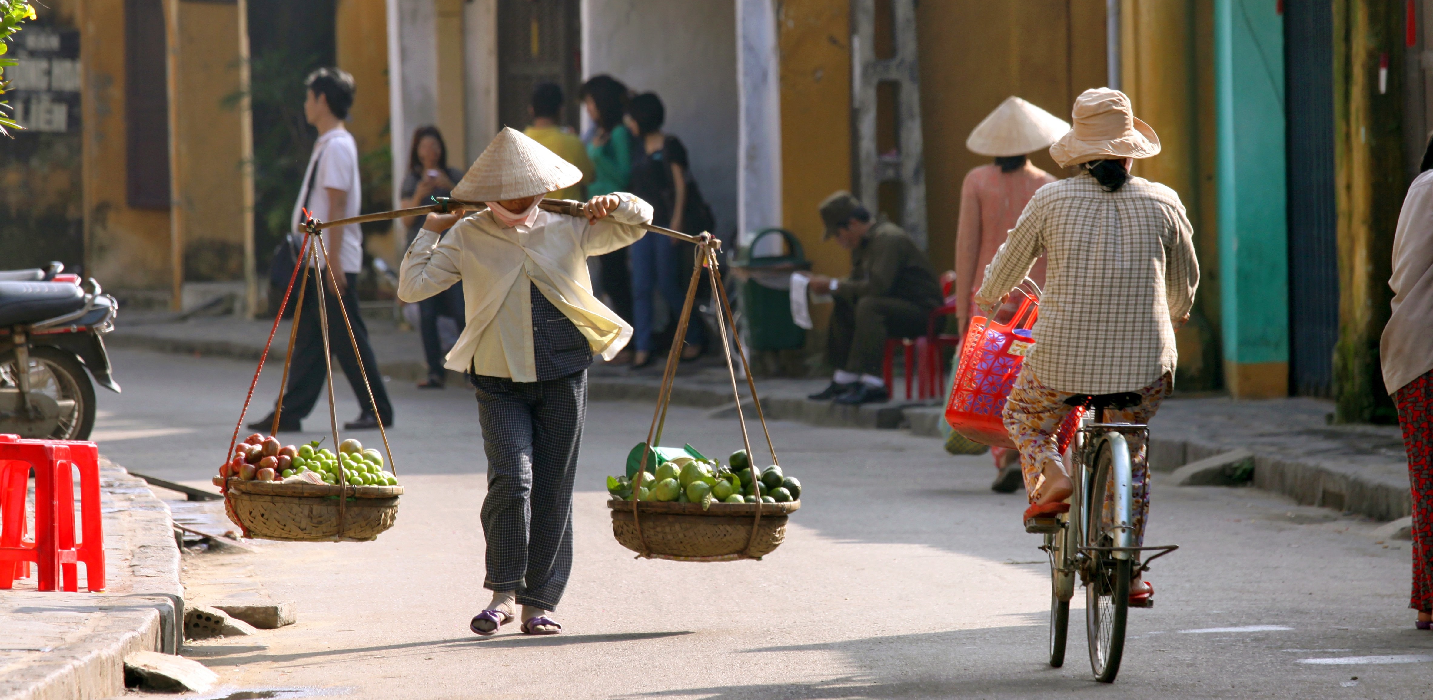 Life of vietnamese vendor in Hoi An, Vietnam