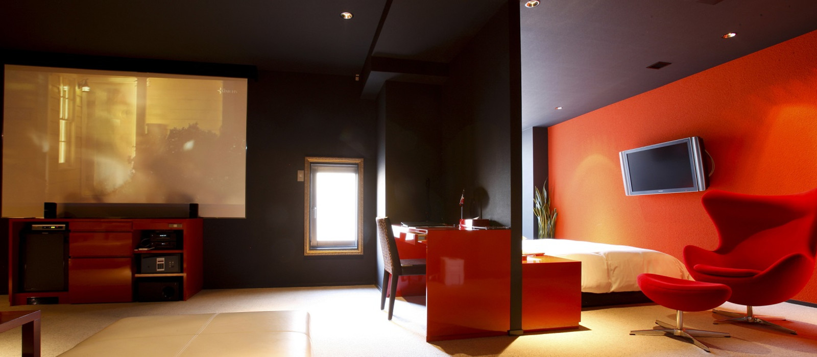 The Screen Hotel Enchanting Travels