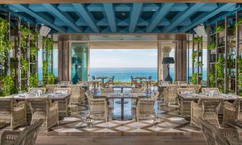 Velas 10 restaurant