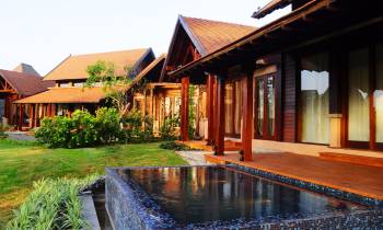 Villa with plunge pool
