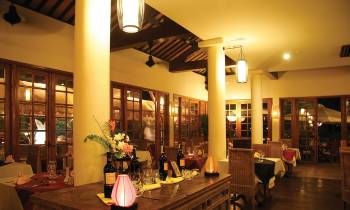 Cham Bar