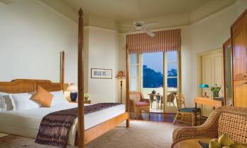 Landmark Room