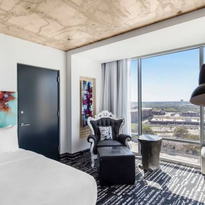 Deluxe double queen room