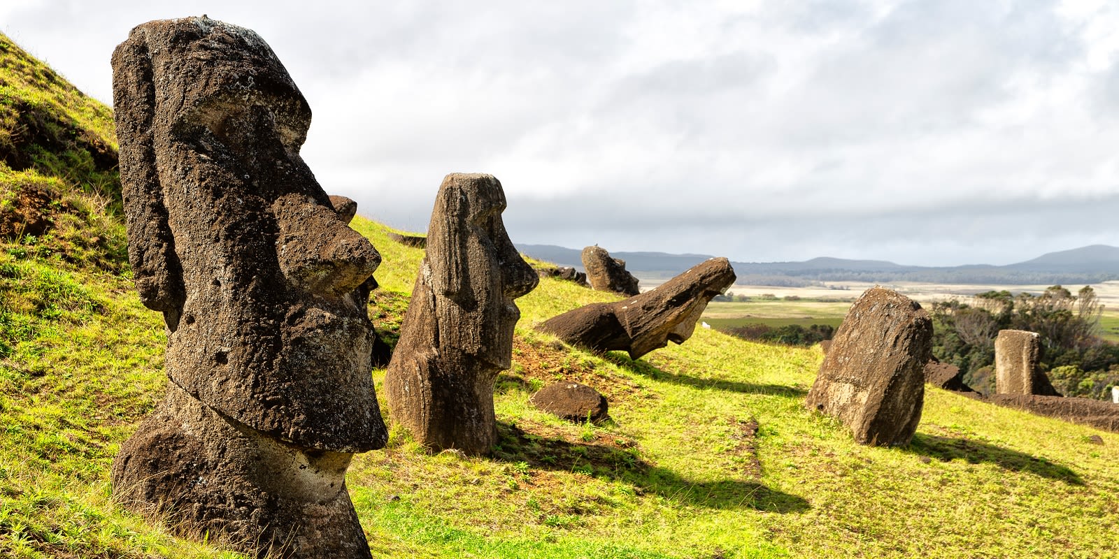 Enchanting-Travels-Top-10-UNESCO-World-Heritage-sites-in-2019-Easter-Island-in-Chile-the-antique-and-mysteriuos-Moai-statues R