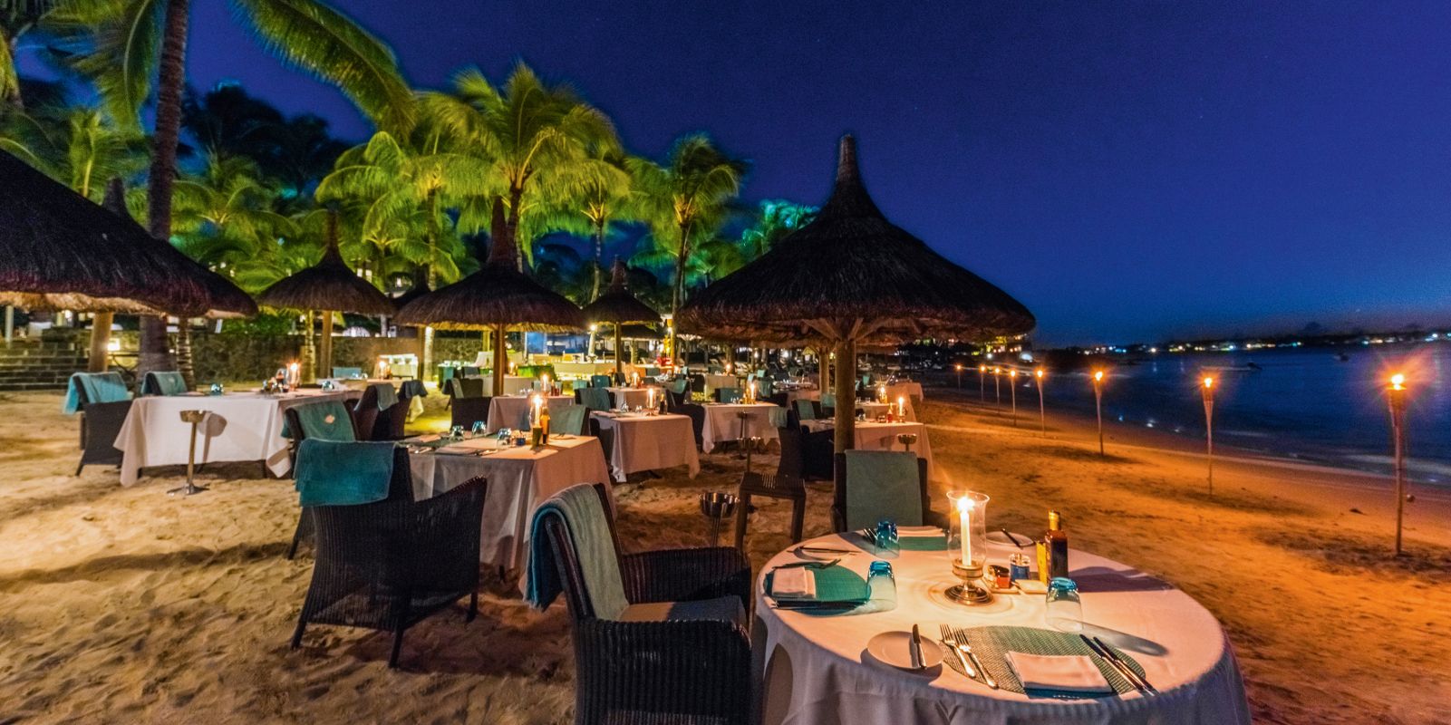Abendessen auf einem Strand von Mauritius