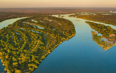 Flussdelta im Lower Zambezi Gebiet