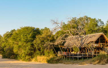 Außenansicht der Rhino Post Safari Lodge, Krüger in Südafrika