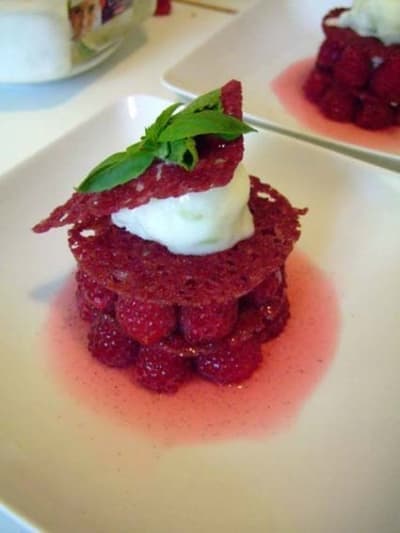 9555495 m uxuef6 - Eugenol