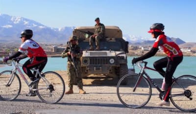 Femmes afghanes à vélo wvmzpu - Eugenol