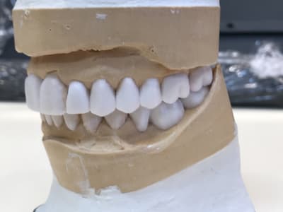 Ldmim3h3vulux0sy5p8b - Eugenol