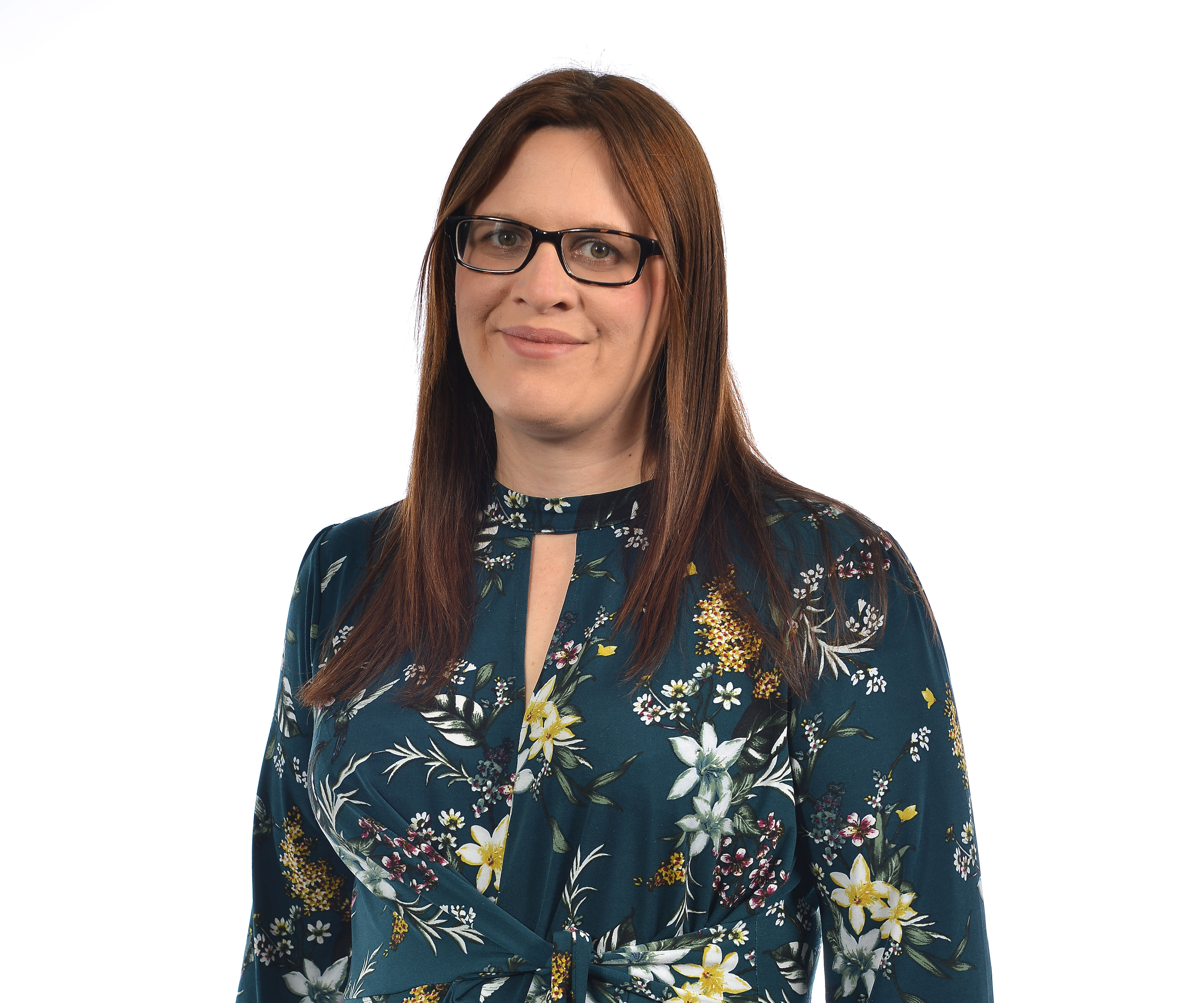 Sara Vela Stewart Fieldfisher Sara stewart as martha wayne from batman begins. sara vela stewart fieldfisher