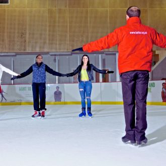 Outdoor skating deals rink near me