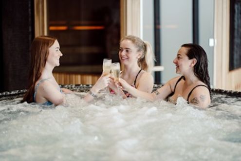 Hen party in the jacuzzi at spa experience