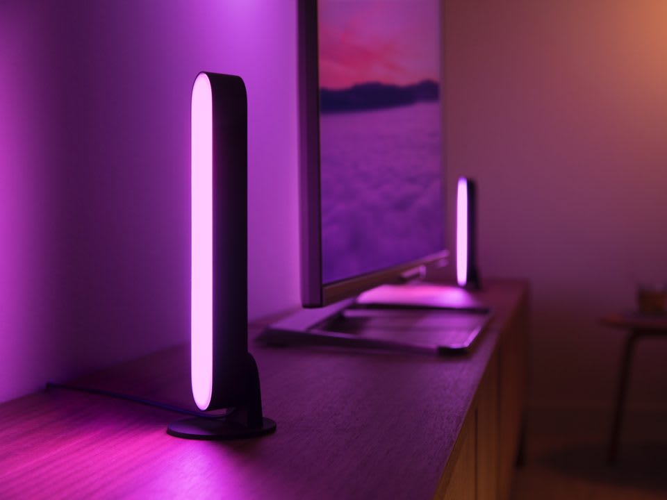 Black Philips Hue Play White & Color Ambience Lightbar (2-pack).4