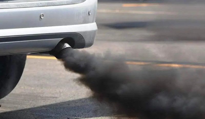 धुवाँको मुस्लो फाल्ने गाडीलाई ६ लाख रुपैयाँसम्म जरिबाना तिराउने काठमाण्डौ महानगरको चेतावनी