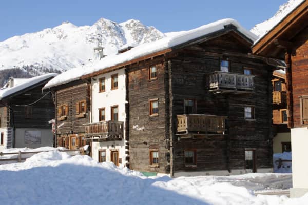 Livigno Ski Apartments,Copper Face Jacks Ski Trip