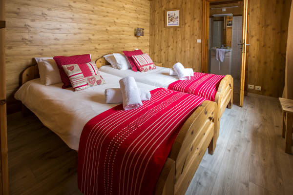 Twin - Chalet Sorbier sleeps 6, Plagne 1800