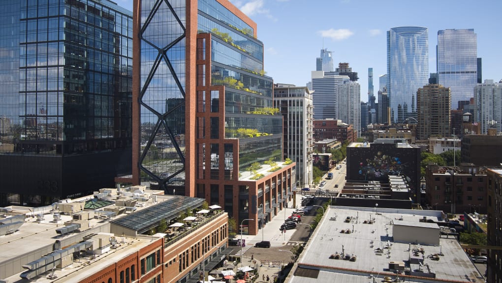 Exterior view of the side of 800 Fulton Market