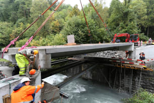 Novel materials series - Key considerations for design and build of FRP road bridges