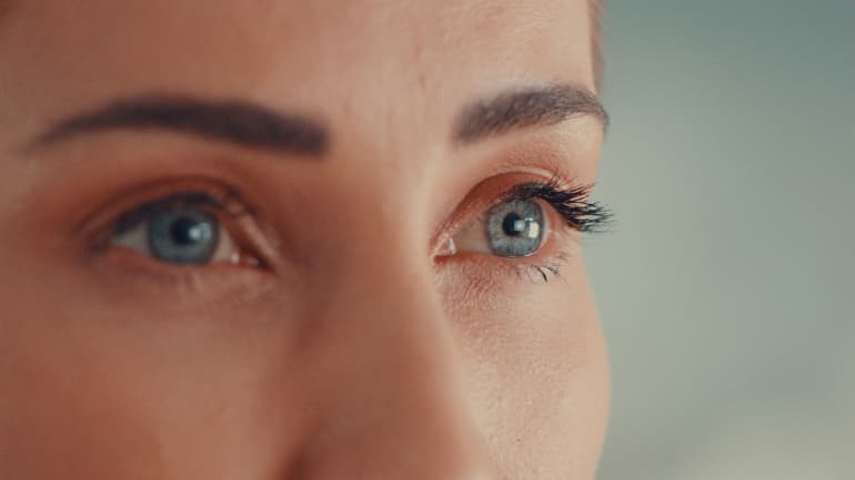 Kakšna je razlika med sindromom suhih oči in sindromom rdečih oči