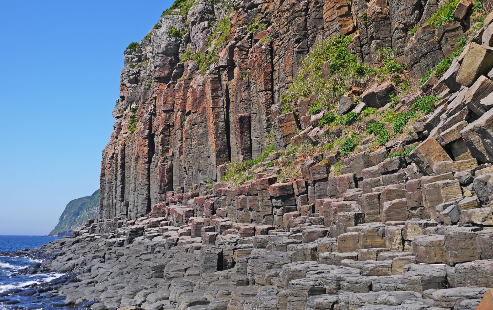 Shiodawara Cliff