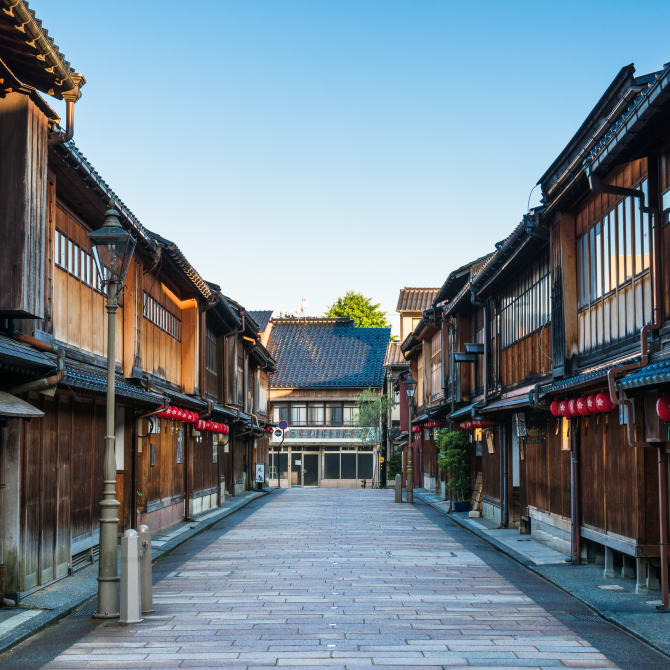 Higashi Chaya District
