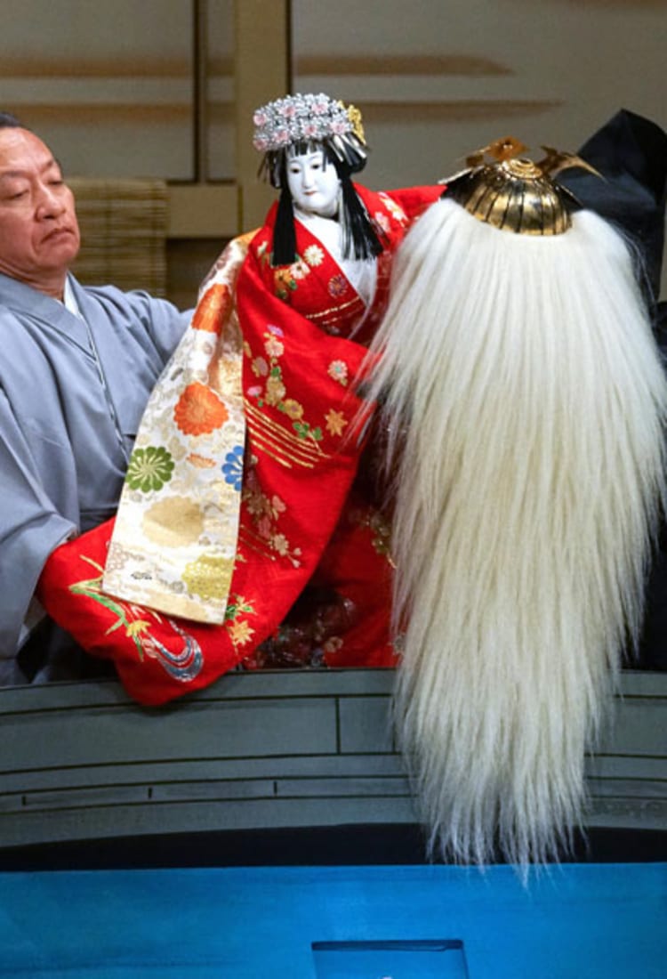 Go Beyond The Samurai And Experience Japan S Kabuki And Bunraku Theater Traditions Pr Japan Monthly Web Magazine