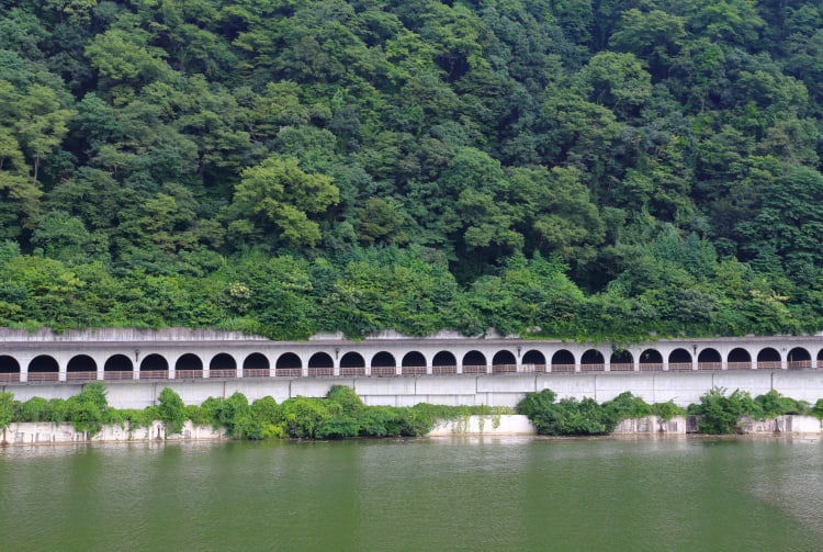 Lake Sagami-ko Area