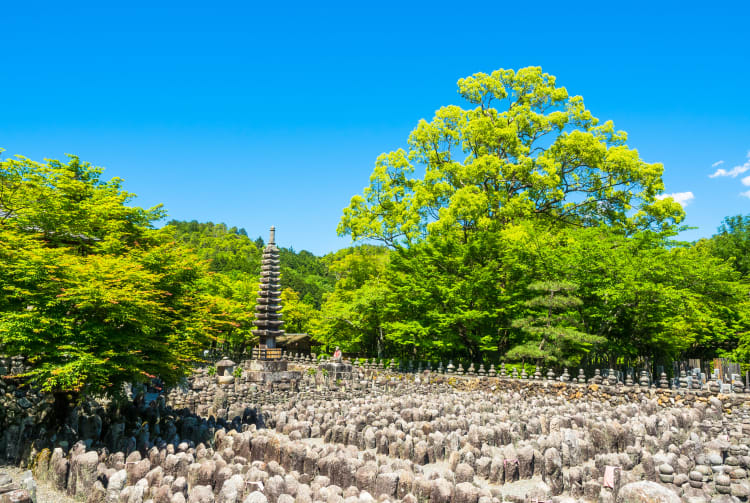 Adashi-no-Nenbutsu Temple