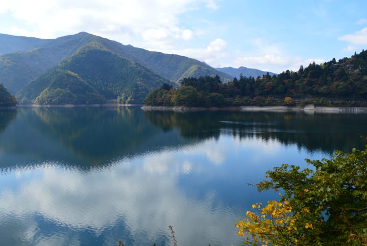 Lake Okutama-ko