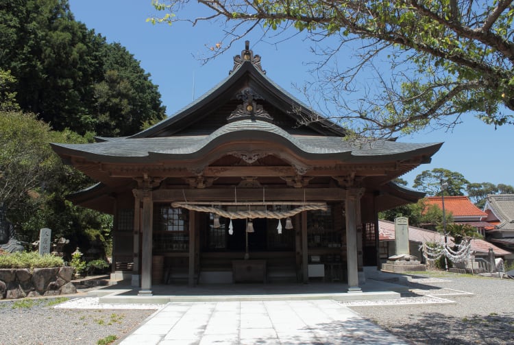 Hitomaro Shrine