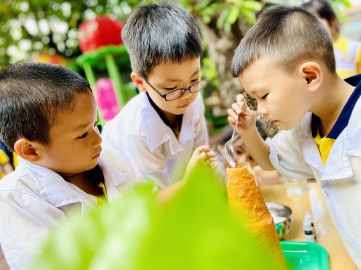 TINY KINGDOM - VƯƠNG QUỐC HẠNH PHÚC CHẮP CÁNH ƯỚC MƠ CON