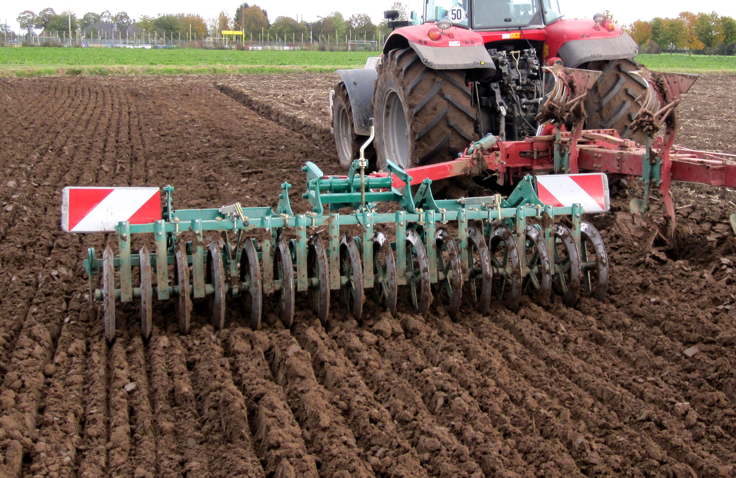 Kverneland Packomat, perfect seedbed while ploughing, kvernelands unique steel provides light and robust implement