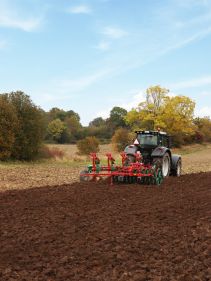 Kverneland 2300 S Providing the best soil preparation, with great range of accessories