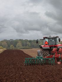 Kverneland Packomat, perfect seedbed while ploughing, kvernelands unique steel provides light and robust implement