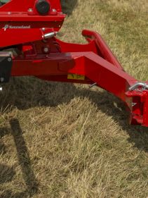 Round Bale Wrappers - Kverneland 7730, made for smaller tractors but still fully atuomatic