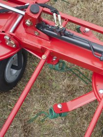 Kverneland 8460 - 8480, compact tedders for hay making