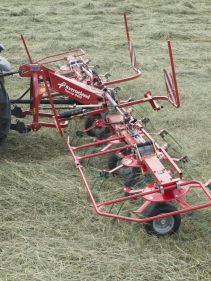 Kverneland 8460 - 8480, compact tedders for hay making