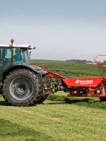 Four rotor rakes - Kverneland 95130 C - 95130 C, provides optimal Headland Management