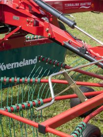 KVERNELAND 9464 C - 9472 C - 9472 C HYDRO - 9476 C, CompactLine Gearbox , provide the compact unit with strength and dependability.