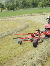 Double Rotor Rakes - Kverneland 9580 C - 9584 C - 9590 C Hydro, heavy duty rakes which performs in the toughest conditions