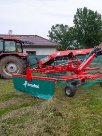 Double rotor rakes - Kverneland 9670, operating comfort, flexible and compact during transport and storage