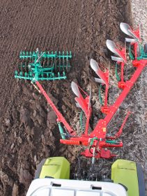 Kverneland Packomat, perfect seedbed while ploughing, kvernelands unique steel provides light and robust implement