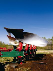 Reversible Mounted Ploughs - Kverneland ES-LS, unique steel treatment provides great life time and makes it easy in use during operation